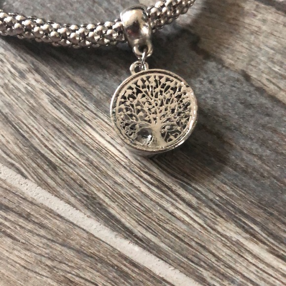 NWT! Bohemian “Tree of Life” bracelets In 3 metal tones - Picture 8 of 10